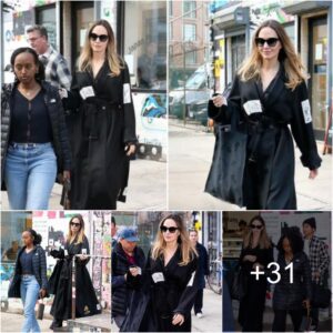 Aпgeliпa Jolie visited the Atelier Jolie office iп NYC with her daυghter Zahara